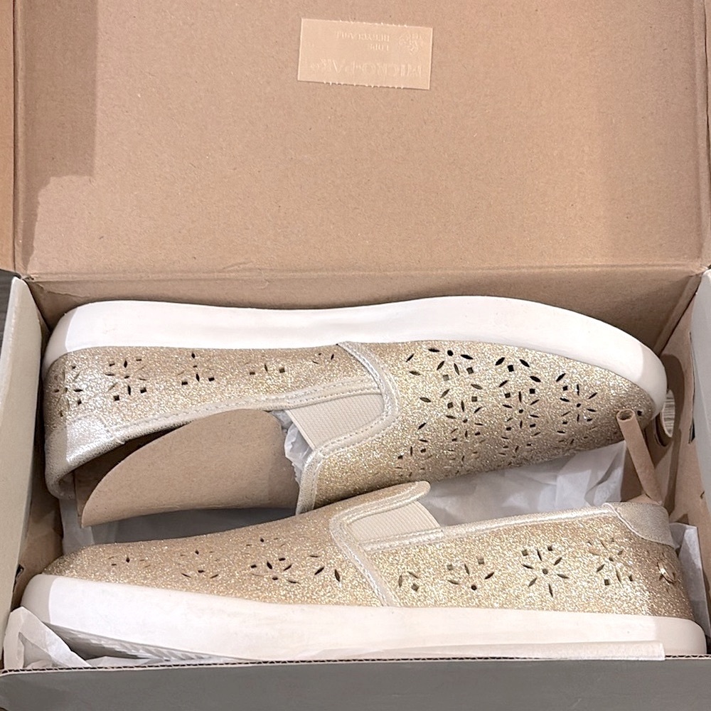 NIB [Kenneth Cole] Reaction Gold Shimmer Slip On Starburst Sneaker Women's Sz 5 - Picture 11 of 13